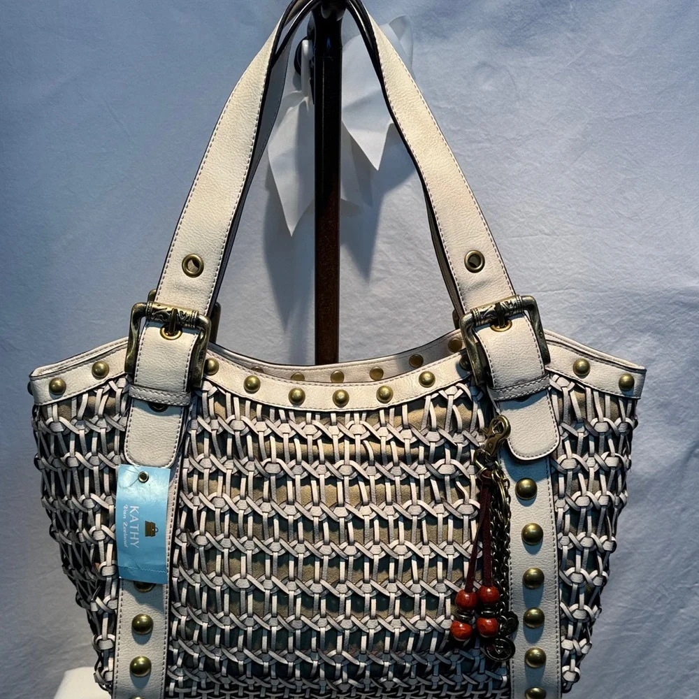 Kathy Van Zeeland Cream and Black Geometric Shoulder Bag